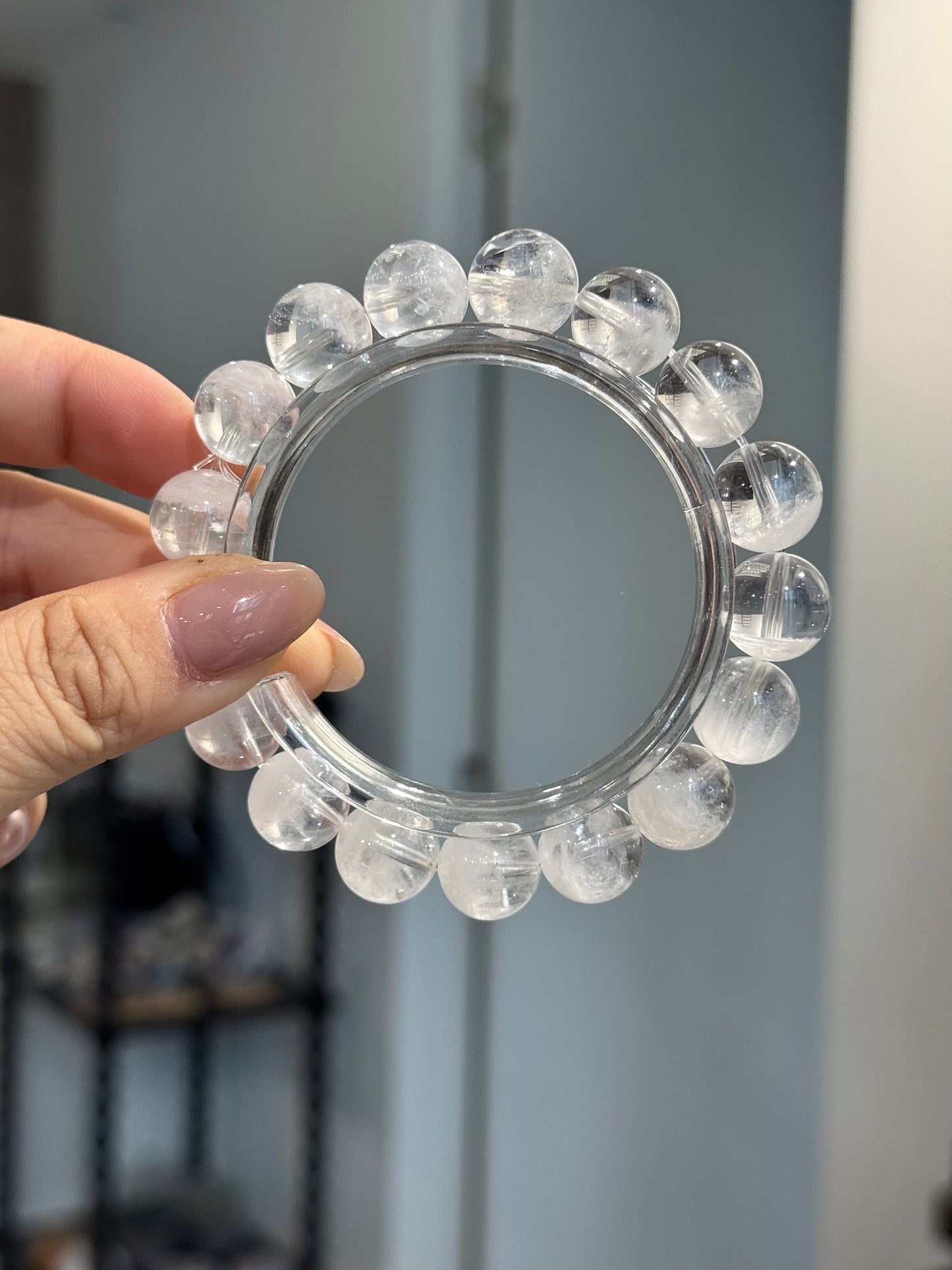 聚宝盆白幽灵 Rainbow White Phantom Bowl Crystal