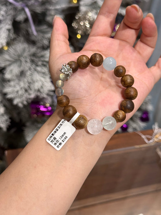 White Aze Aquamarine Gray Moonstone Agarwood