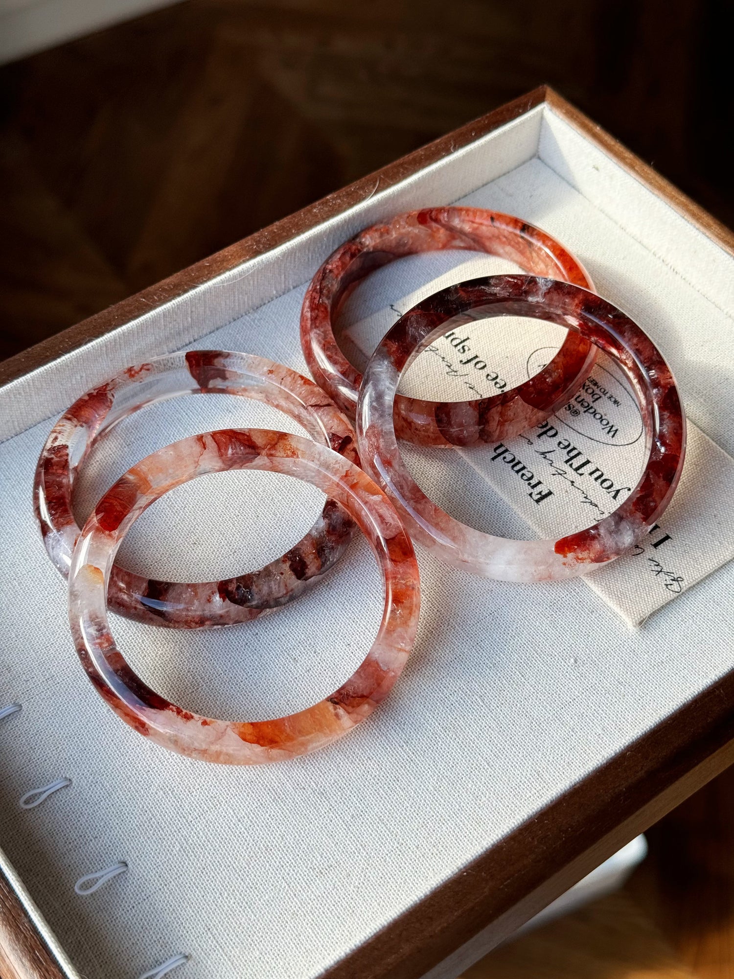 胶花 Quartz with Flower Inclusion