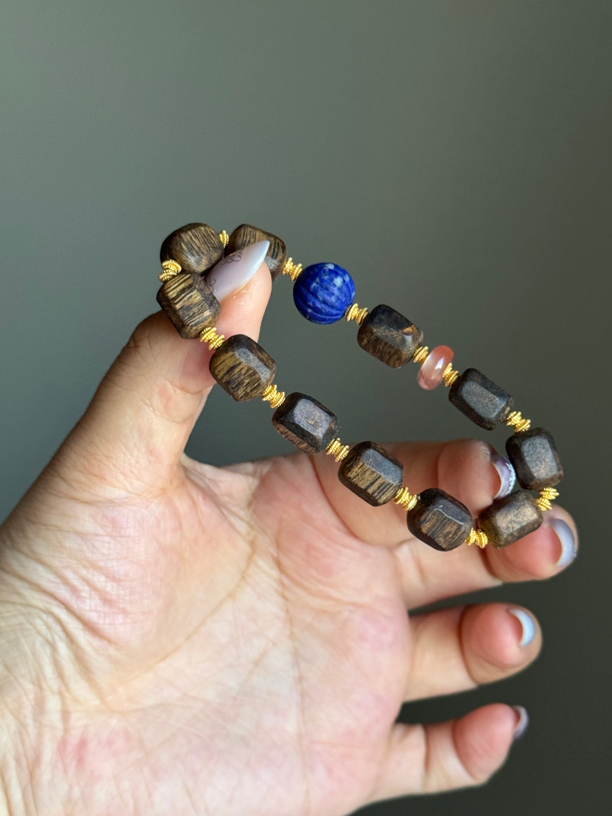 宝瓶纳福 Fortune Vase Blessing